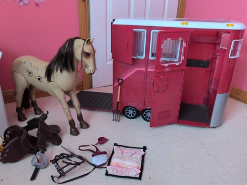 Our generation horse - generation, box
