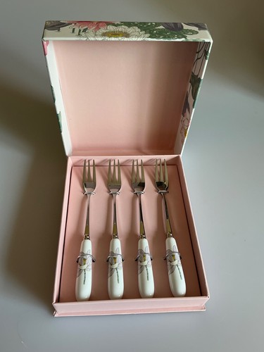 Laura ashley set 4 - 4, cake