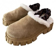 Fendi Suede Sheepskin Wool Mules Clogs Furry Sandals Flatform Platform Size 37 4