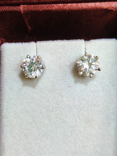 4ct simulated diamond screw - diamond,