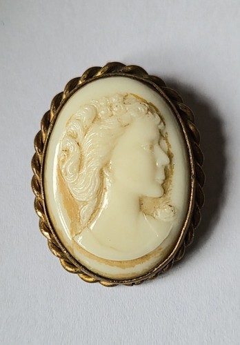Vintage pressed glass cameo - vintage,