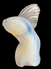 Etling - Opalescent Glass Veiltail Figure