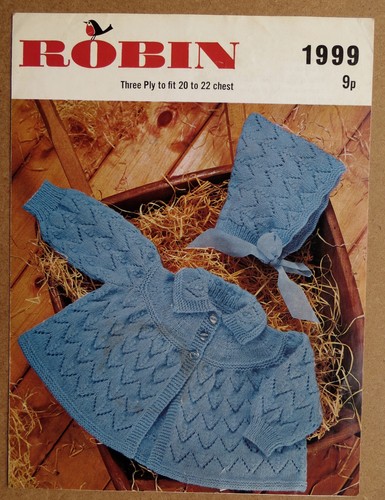 Vintage robin ply - 3, knitting
