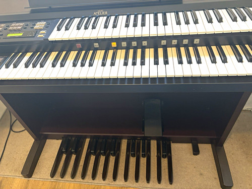 Roland electric organ - at-15,