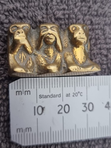 Vintage three wise - three,