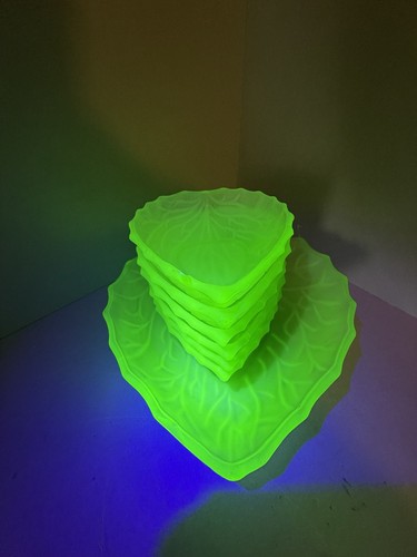 Vintage uranium green glass - uranium,