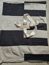 K by Kelly Hoppen Signature Logo Throw Black / Taupe 150x200cm