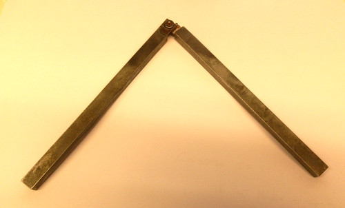 Cassese underpinner moulding - underpinner:,