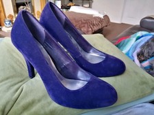 Bhs Purple Velvet/Faux Suede Court Shoes Size 5 4in heels In very good condition
