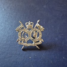 Vintage The Queens Royal Lancers Cap Badge British Army