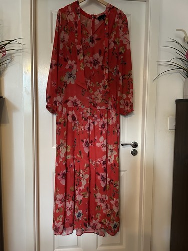 Stunning long sleeved - stunning,