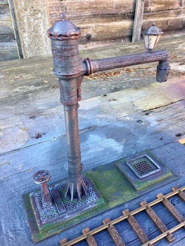 Garden railway water - , crane