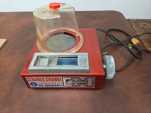 Mattel strange change machine - change,