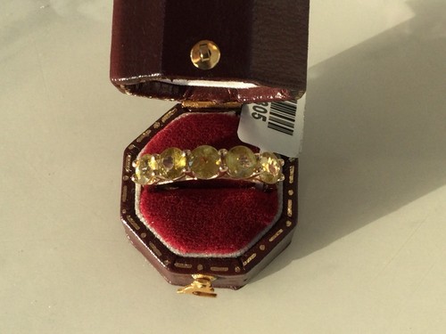 9ct solid hallmarked - solid,