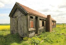 Photo 6x4 Old railway carriage Bothamsall Long disused dwelling by the br c2015