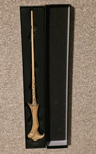 Harry potter official - harry,