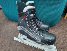 Bauer Vapor UK 9.5 Ice Skates