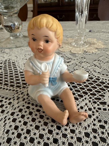 German crawling piano baby - german,