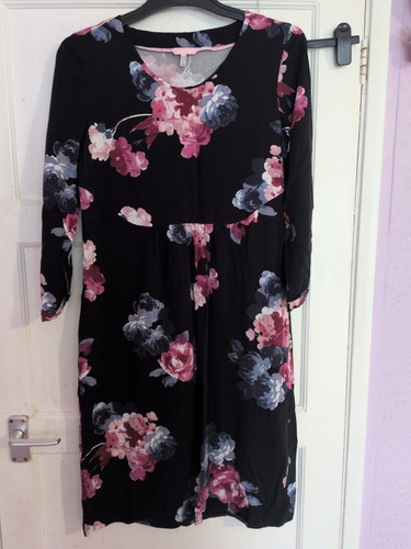Ladies black floral pattern - floral,