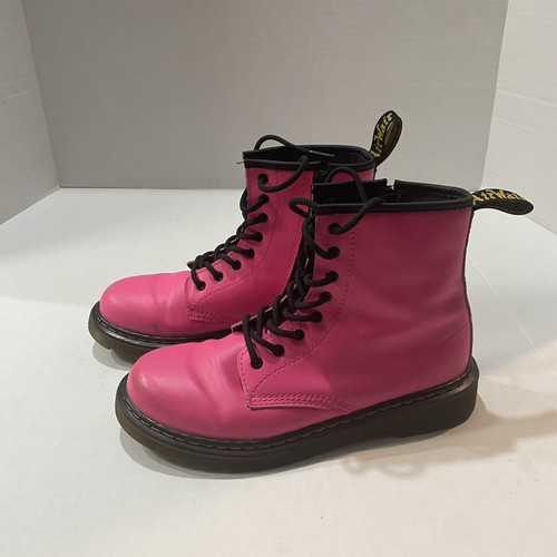 Martens delaney youth - dr.,