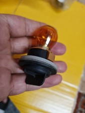 FORD MONDEO MK4 07-11/FOCUS MK2 08-11/KA MK2 RU8 HEADLIGHT INDICATOR BULB HOLDER