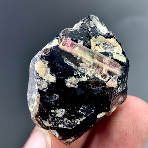107 carat beautiful - 107,