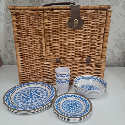 Person wicker picnic hamper - 4,
