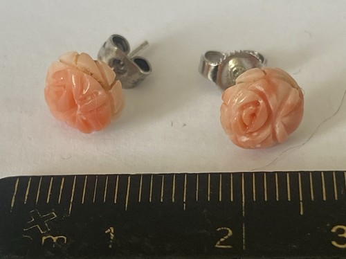 Vintage pink coral - coral, carved