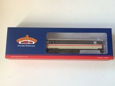 Bachmann OO Gauge 39-702 Mk2F BSO Coach in Intercity Swallow livery