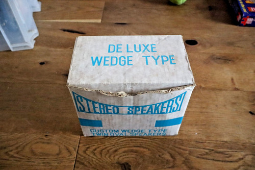 Vintage unbranded wedge shaped - vintage,