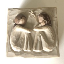 2003 Willow Tree “Friendship” Trinket Box Signed Susan Lordi 3”x3”x2” pre-owned