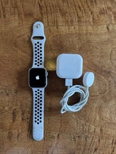 Apple Watch Series 4 GPS LTE