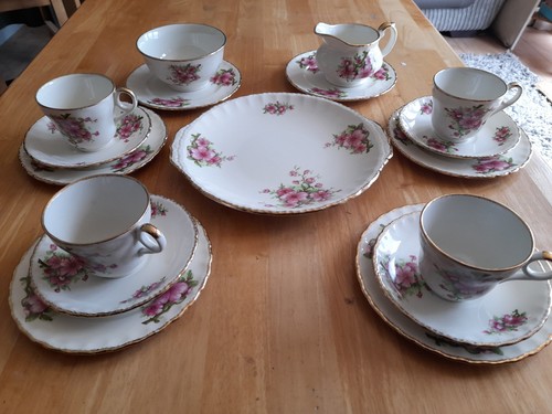 Vintage grindley tea set - tea, cream
