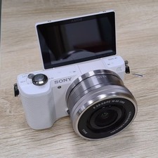 Sony Alpha a5000 Mirrorless