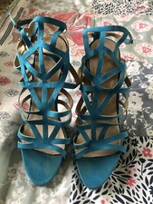 StatementTeal/blue Heels