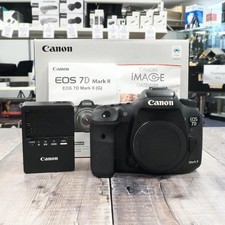 Used Canon EOS 7D Mark II -