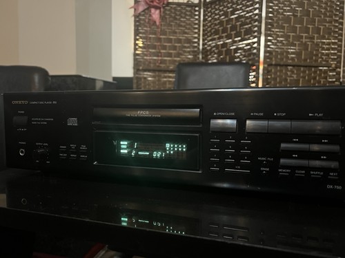 Onkyo 750 player - onkyo,
