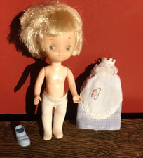 VINTAGE 1976 BETSEY CLARK