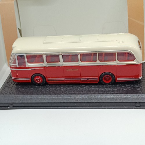 Oxford leyland royal tiger - oxford,