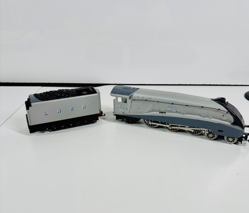 Hornby r099 lner class - oo, a4