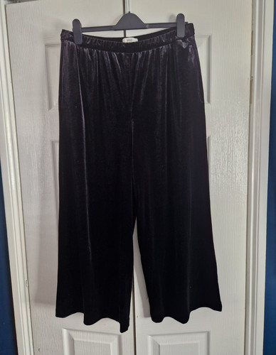 Women black velvet - m&s,
