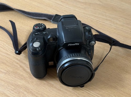 Fujifilm finepix series - s,