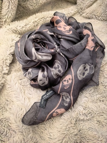 Alexander mcqueen skull print - alexander,