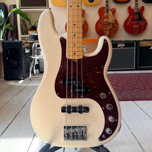 2015 fender american deluxe - 2015,