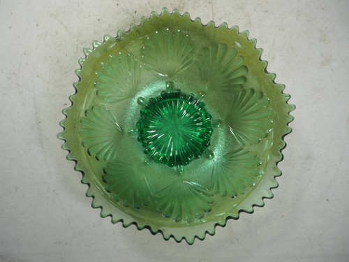Carnival green glass bowl - green,