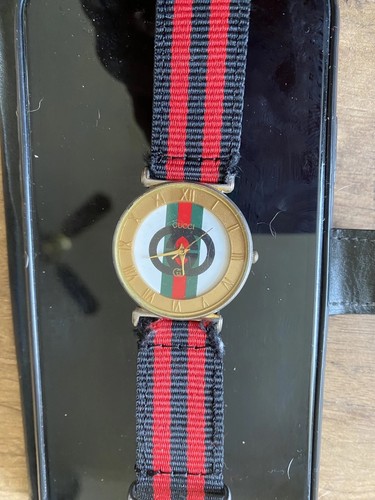 Vintage gucci men watch - gucci, men’s