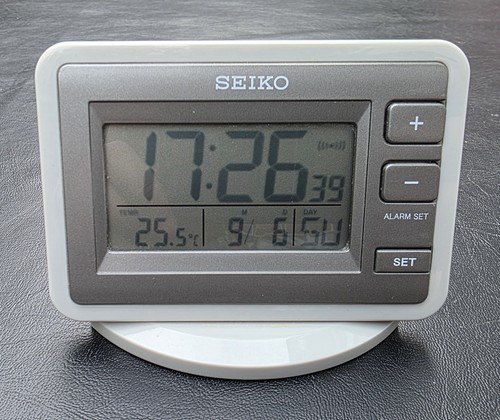 Seiko qhl065n lcd - seiko, digital
