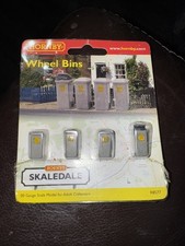Hornby Skaledale Wheel Bins R8577, Good Condition