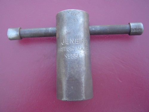 Vintage jenbro 18mm plug - 18mm,