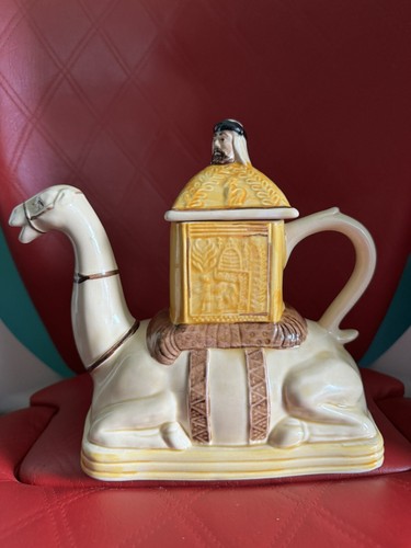 Tony wood novelty camel teapot - camel,